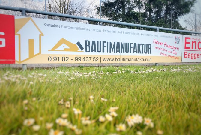 Stadionwerbung Baufinanzierung Franken Nürnberg